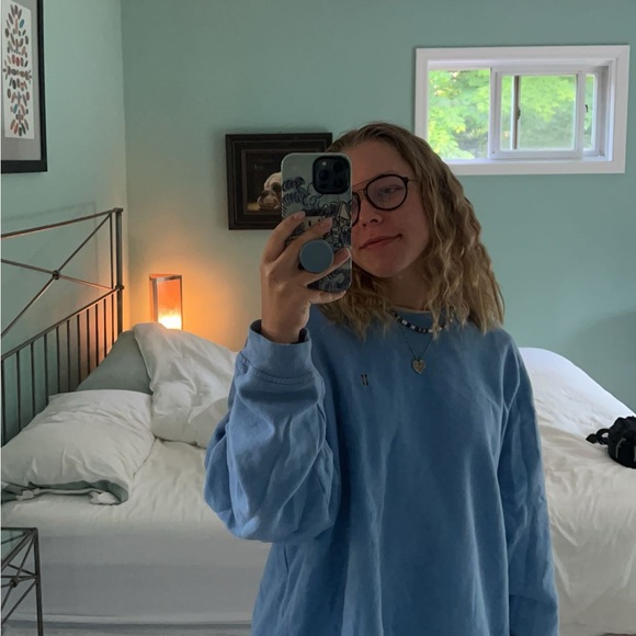 Meet your Posher, Abigail - Picture 1 of 1